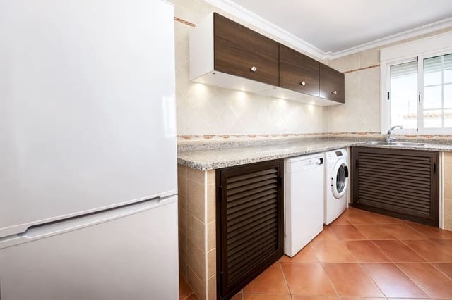 3 soveværelse Lejlighed til salg i Centro, Nerja med garage - € 1.500.000 (Ref: 9690063)