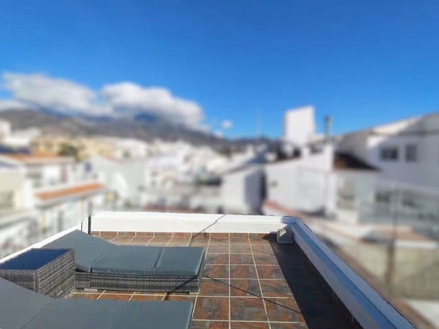 3 soveværelse Lejlighed til salg i Centro, Nerja med garage - € 1.500.000 (Ref: 9690063)