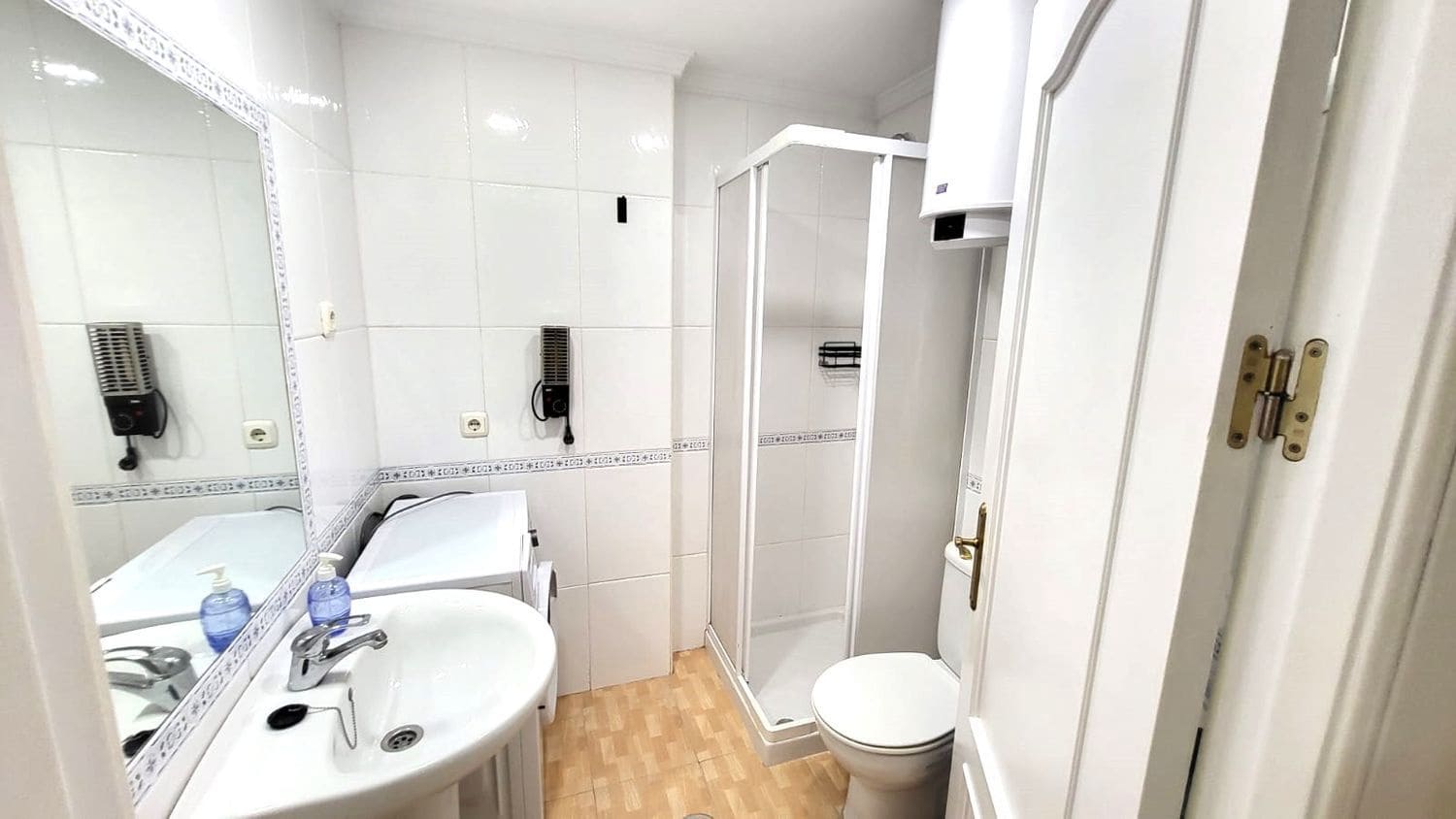 Apartment for rent in La Cala del Moral with pool garage - € 750 (Ref: 9697981)