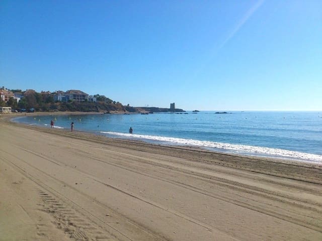 3 sypialnia Apartament na sprzedaż w Casares Golf - Casares del Sol, Casares z basenem garażem - 390 000 € (Ref: 9697982)