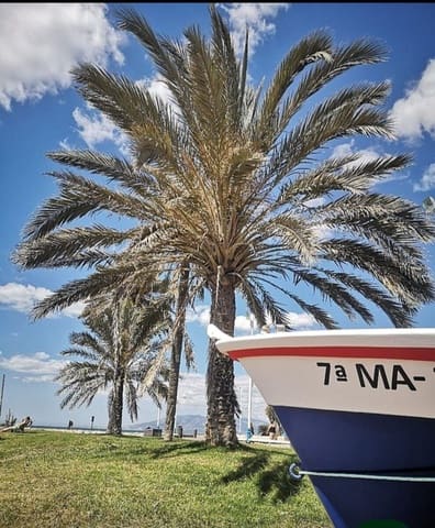 Apartamento de 2 habitaciones en La Caleta, Málaga ciudad en venta con garaje - 620.000 € (Ref: 9697984)