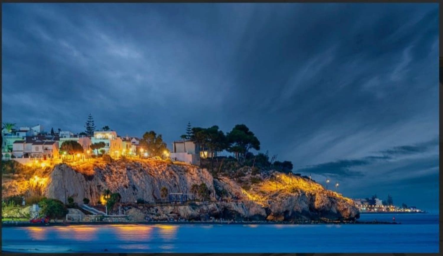 2 Zimmer Apartment zu verkaufen in Torre de Benagalbon mit Pool Garage - 365.000 € (Ref: 9700308)