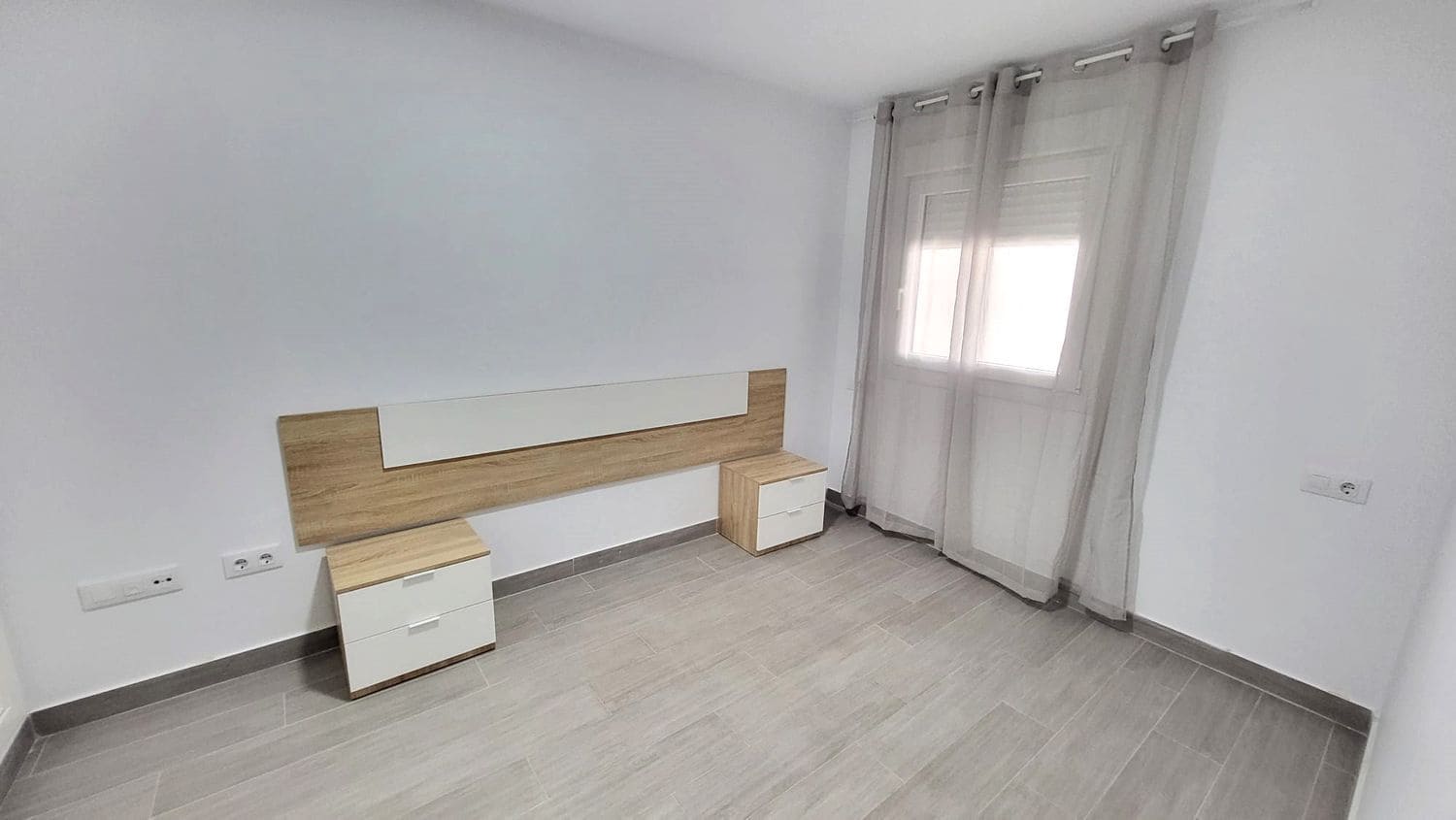 1 bedroom Apartment for sale in Torre de Benagalbon with garage - € 250,000 (Ref: 9700310)