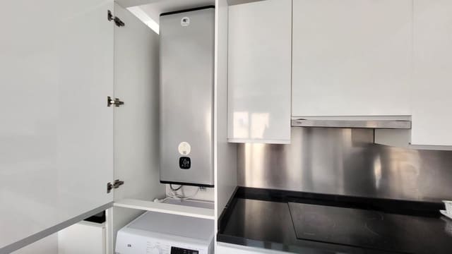 1 Zimmer Apartment zu verkaufen in Torre de Benagalbon, Rincón de la Victoria mit Garage - 250.000 € (Ref: 9700310)