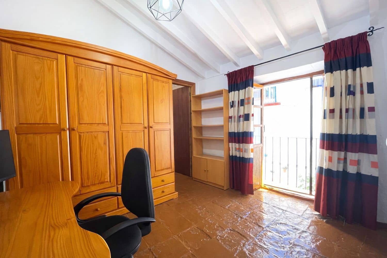 3 bedroom Finca/Country House for sale in Vinuela with garage - € 150,000 (Ref: 9704447)