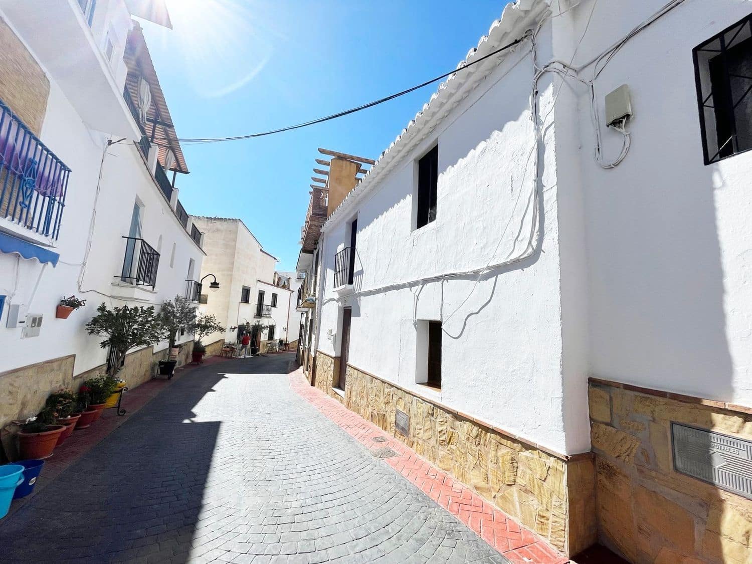 3 bedroom Finca/Country House for sale in Vinuela with garage - € 150,000 (Ref: 9704447)