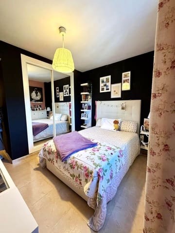 4 quarto Apartamento para venda em Sierra de Estepona - Avda. de Andalucía, Estepona com garagem - 489 000 € (Ref: 9710958)