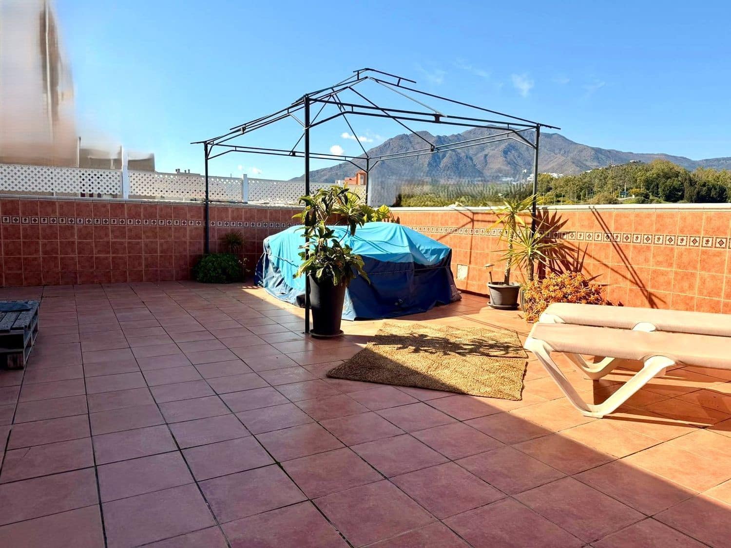 4 quarto Apartamento para venda em Estepona com garagem - 489 000 € (Ref: 9710958)