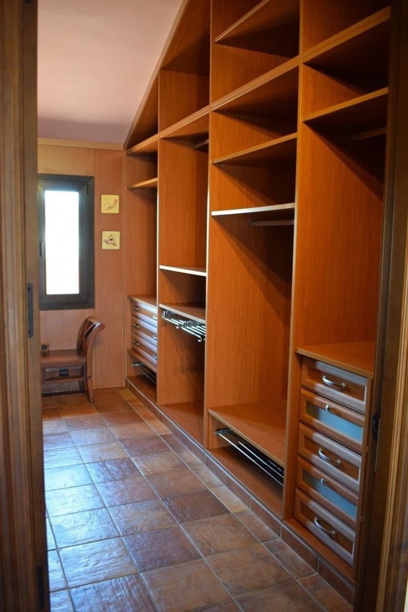 6 chambre Maison de Ville à vendre à Manilva avec piscine garage - 950 000 € (Ref: 9719529)