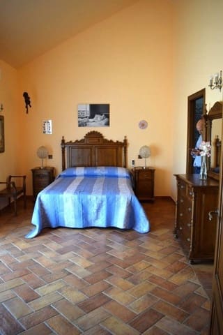 6 chambre Maison de Ville à vendre à Puerto de la Duquesa, Manilva avec piscine garage - 950 000 € (Ref: 9719529)