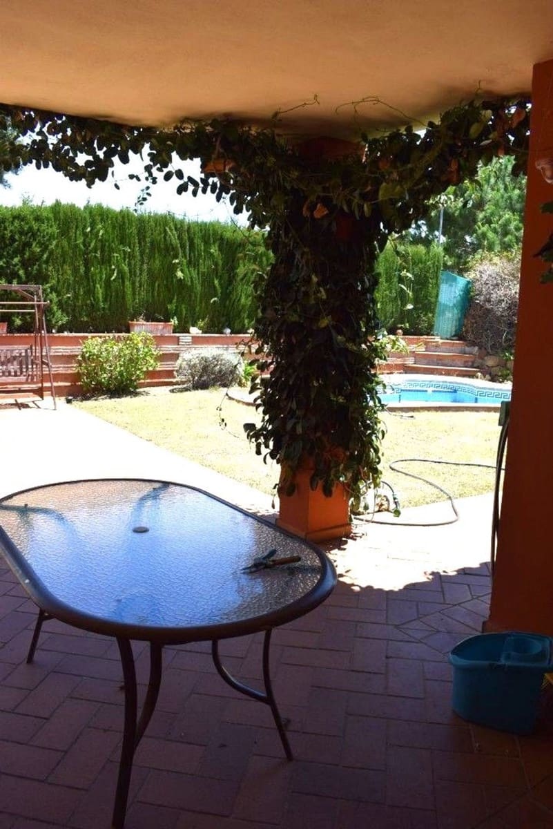 6 chambre Maison de Ville à vendre à Manilva avec piscine garage - 950 000 € (Ref: 9719529)