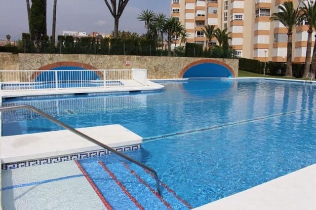 1 slaapkamer Appartement te koop in Centro Internacional, Torrox met zwembad garage - € 199.500 (Ref: 9721149)
