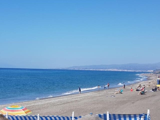 1 slaapkamer Appartement te koop in Centro Internacional, Torrox met zwembad garage - € 199.500 (Ref: 9721149)