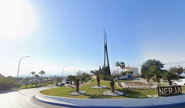 Teren niezagospodarowany na sprzedaż w Avda Pescia - Ctra de Frigiliana, Nerja - 3 200 000 € (Ref: 9728589)