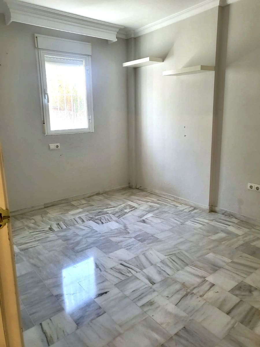 3 bedroom Apartment for sale in Rincon de la Victoria with pool garage - € 440,000 (Ref: 9731610)