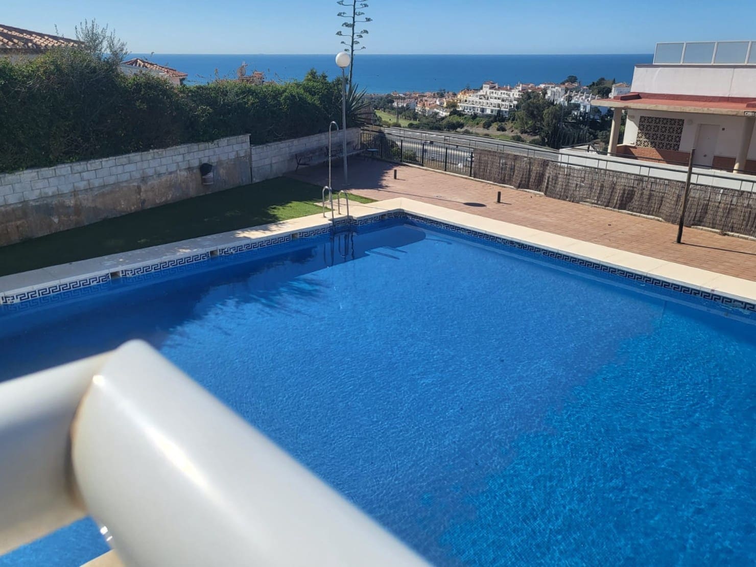 3 bedroom Apartment for sale in Rincon de la Victoria with pool garage - € 440,000 (Ref: 9731610)