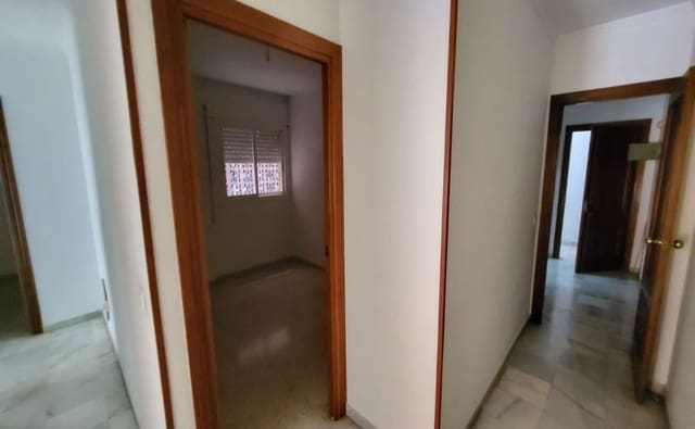 3 camera da letto Appartamento in vendita in Barcenillas, Malaga città con garage - 195.000 € (Rif: 9738008)