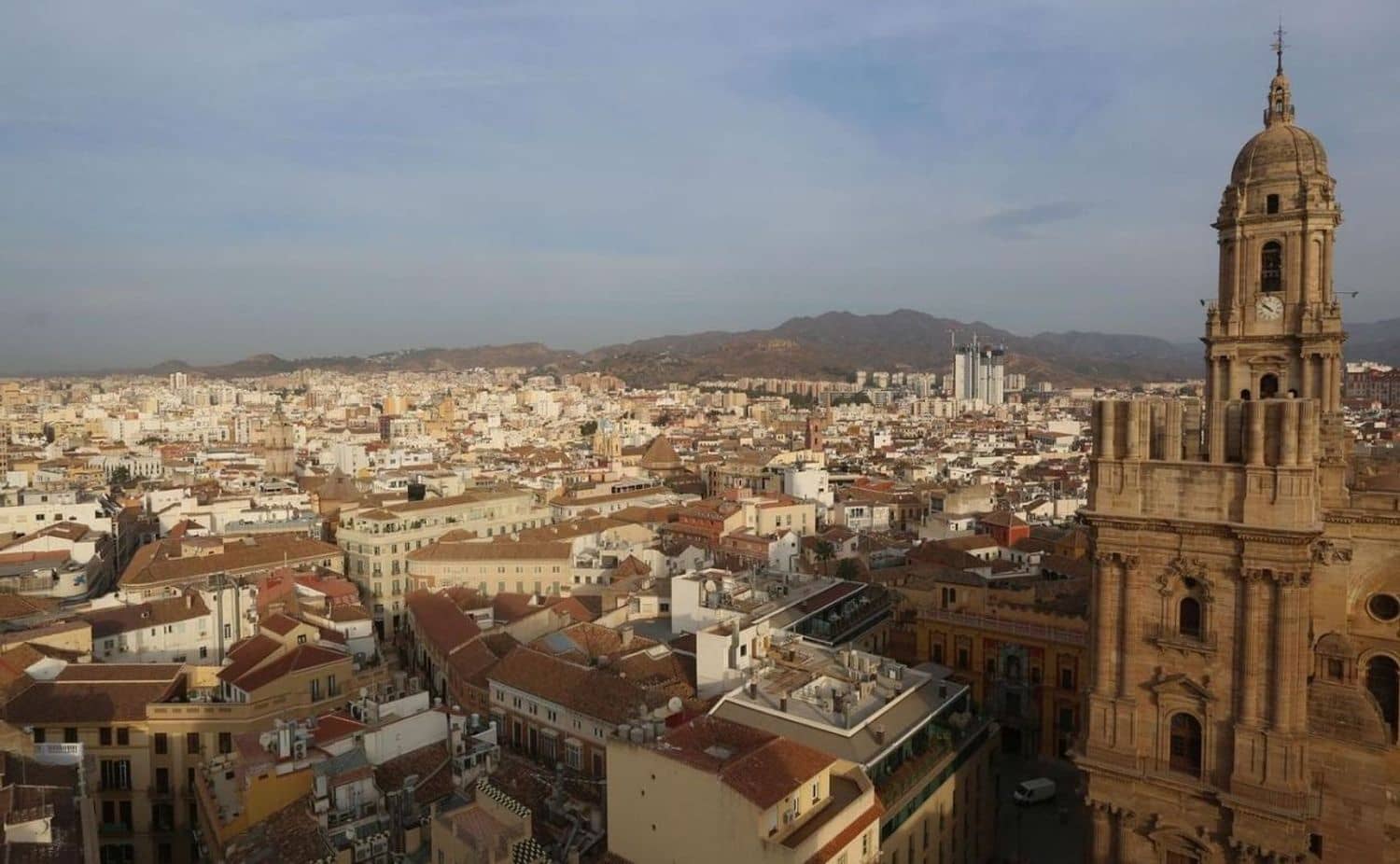 3 Zimmer Apartment zu verkaufen in Malaga Stadt mit Garage - 195.000 € (Ref: 9738008)