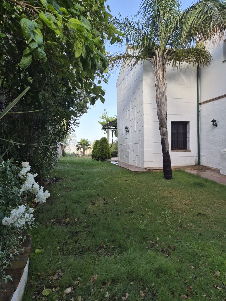 4 soveværelse Finca/Landehus til salg i Alora med swimmingpool garage - € 1.150.000 (Ref: 9741508)