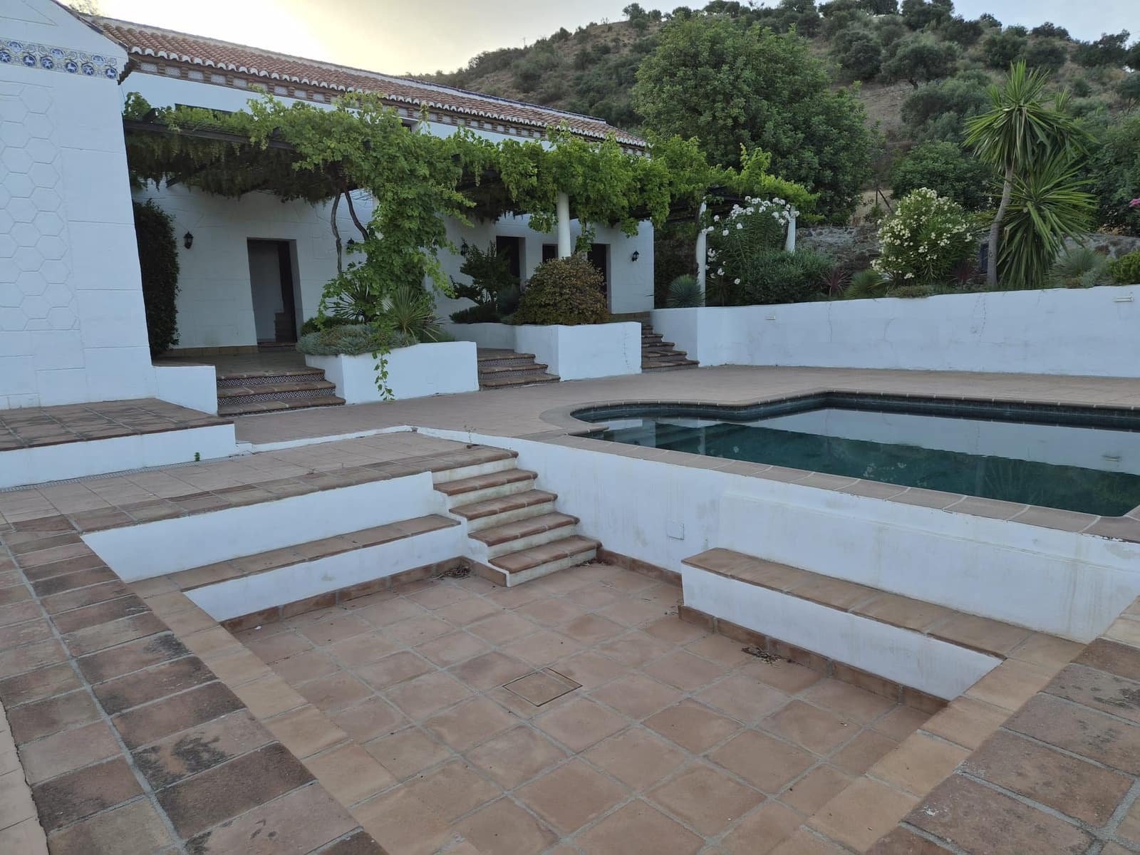 4 soveværelse Finca/Landehus til salg i Alora med swimmingpool garage - € 1.150.000 (Ref: 9741508)