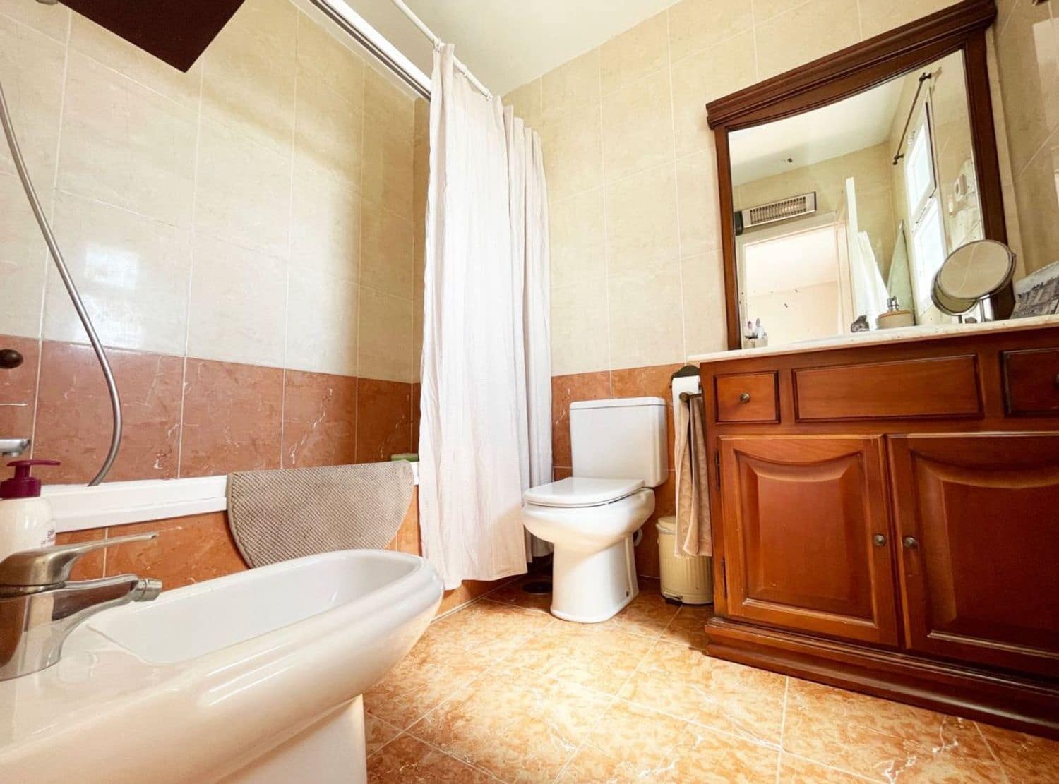 3 bedroom Townhouse for sale in Chilches with garage - € 465,000 (Ref: 9747480)