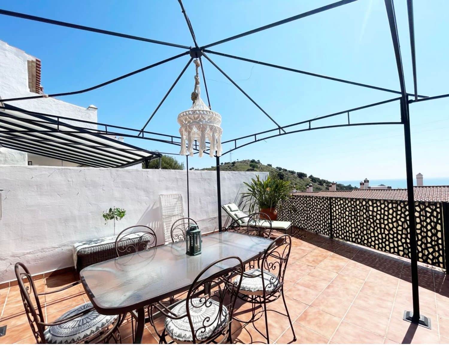 3 bedroom Townhouse for sale in Chilches with garage - € 465,000 (Ref: 9747480)