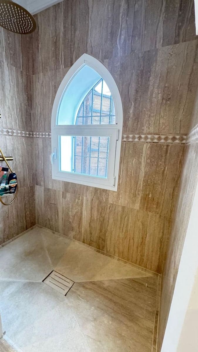 5 soverom Villa til salgs i Manilva med svømmebasseng garasje - € 2 000 000 (Ref: 9747481)