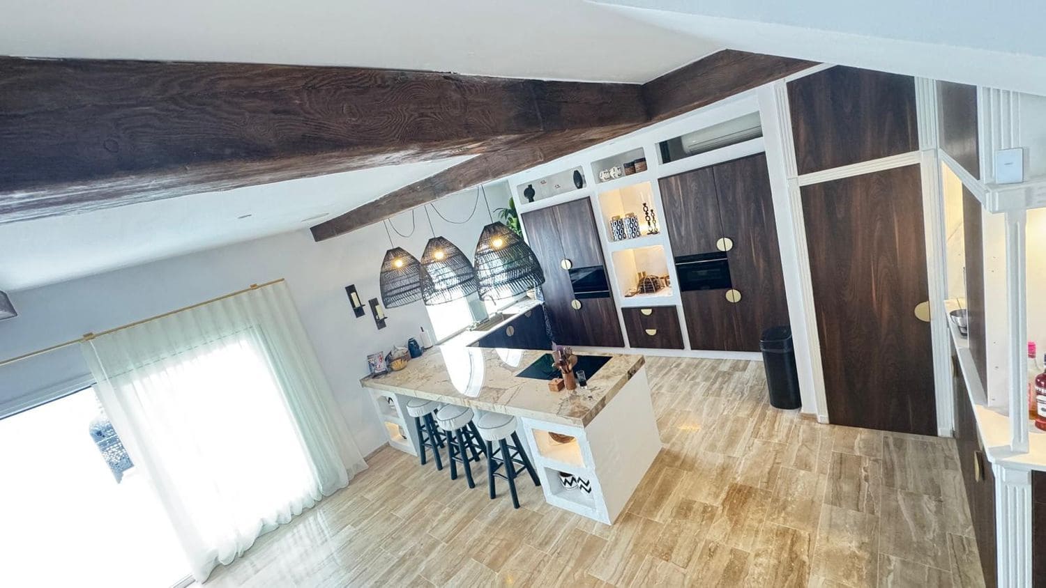 5 soverom Villa til salgs i Manilva med svømmebasseng garasje - € 2 000 000 (Ref: 9747481)