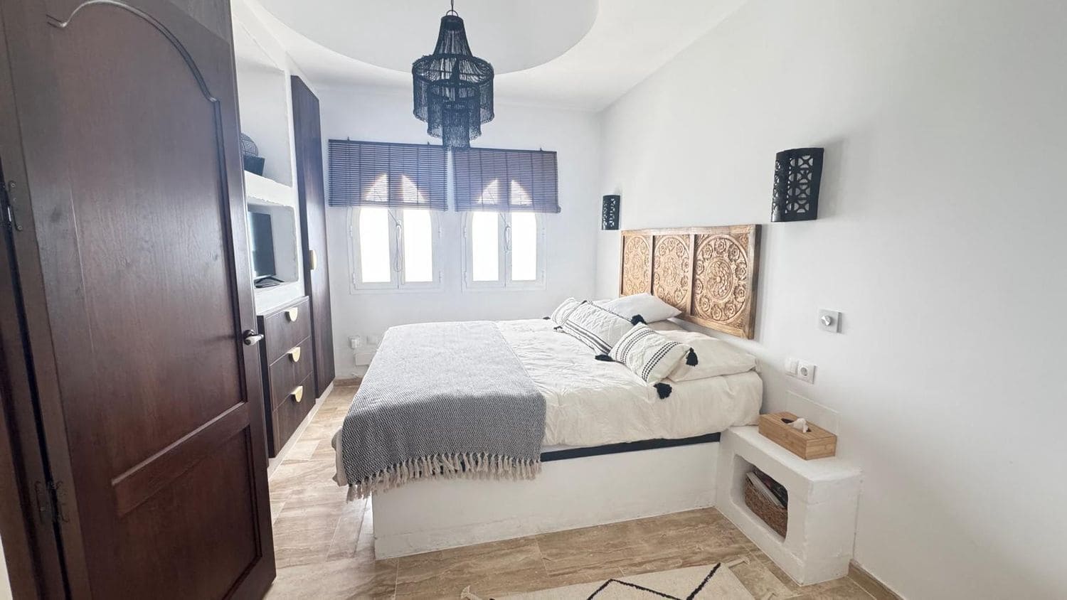 5 soverom Villa til salgs i Manilva med svømmebasseng garasje - € 2 000 000 (Ref: 9747481)