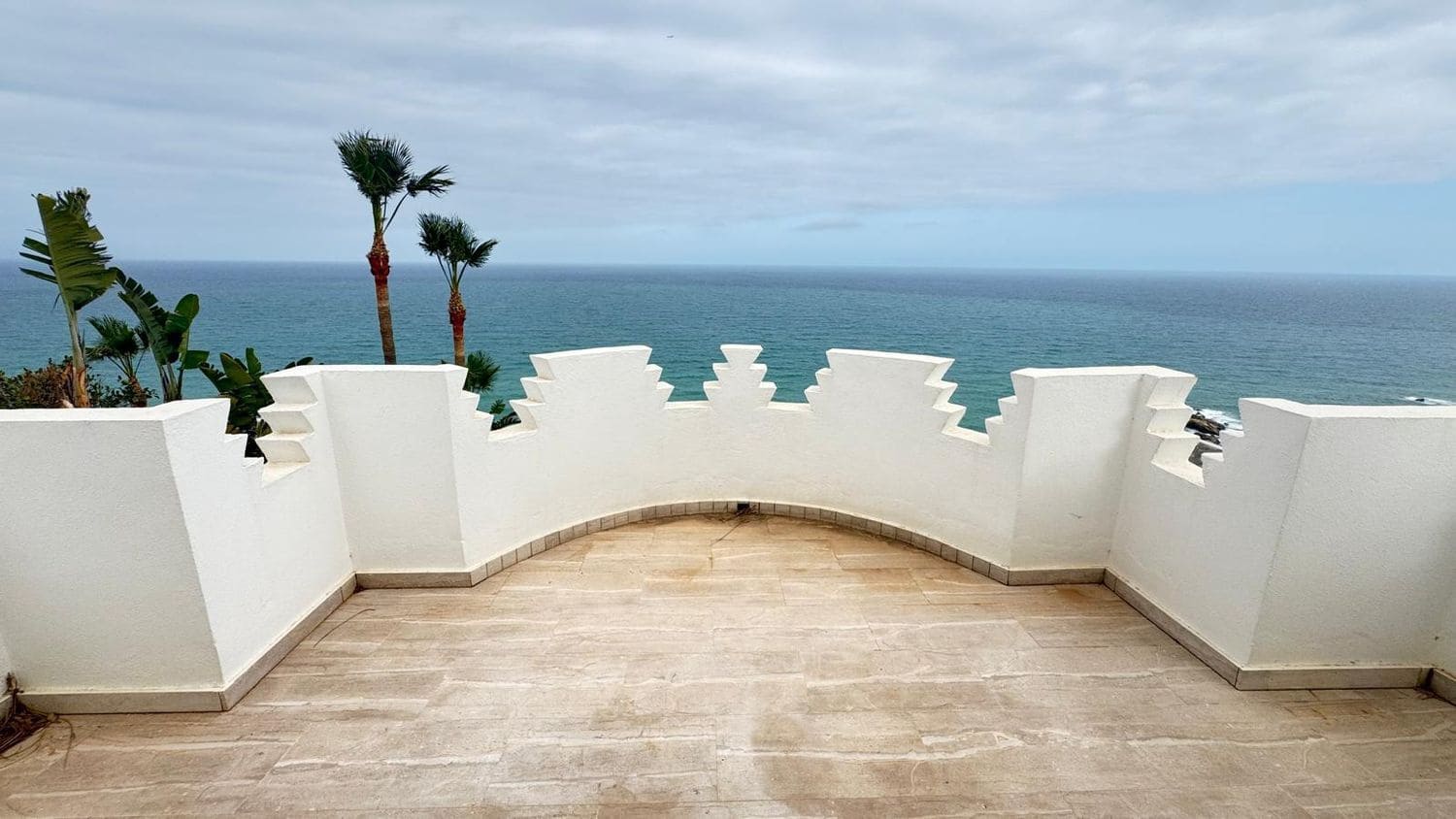 5 soverom Villa til salgs i Manilva med svømmebasseng garasje - € 2 000 000 (Ref: 9747481)