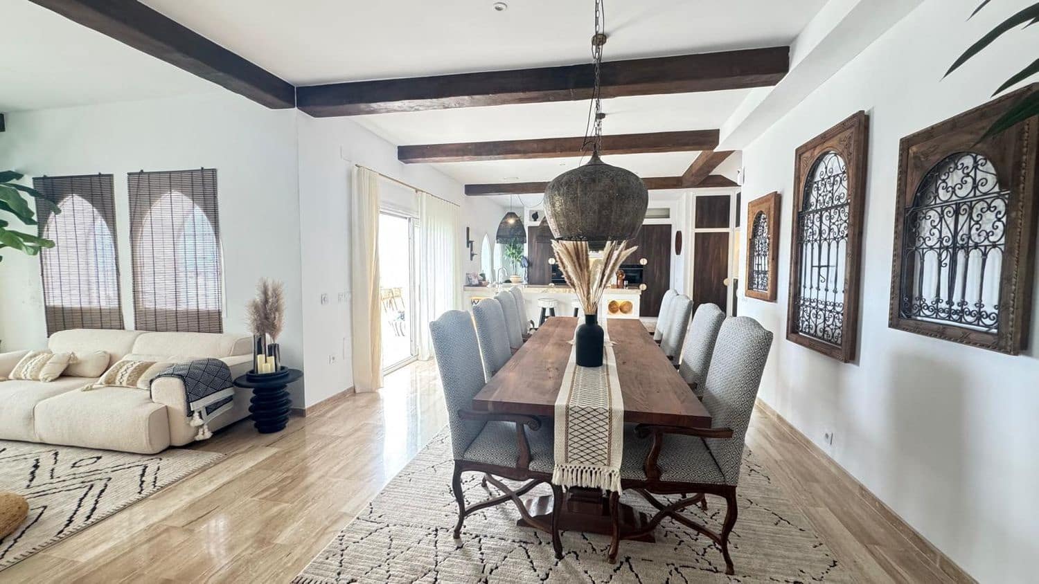 5 soverom Villa til salgs i Manilva med svømmebasseng garasje - € 2 000 000 (Ref: 9747481)