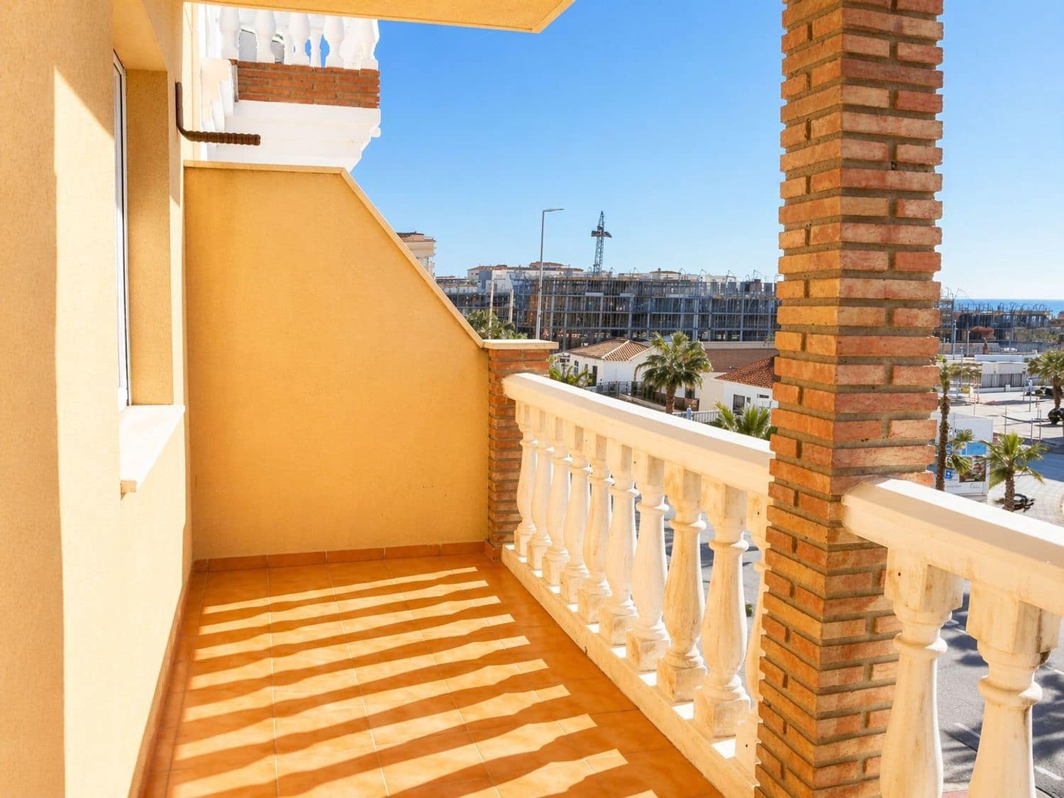 2 soverom Leilighet til salgs i Torrox-Costa med garasje - € 250 000 (Ref: 9755101)