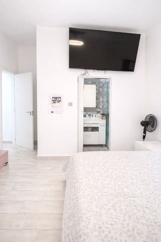 4 chambre Appartement à vendre à Algeciras - 250 000 € (Ref: 9758362)