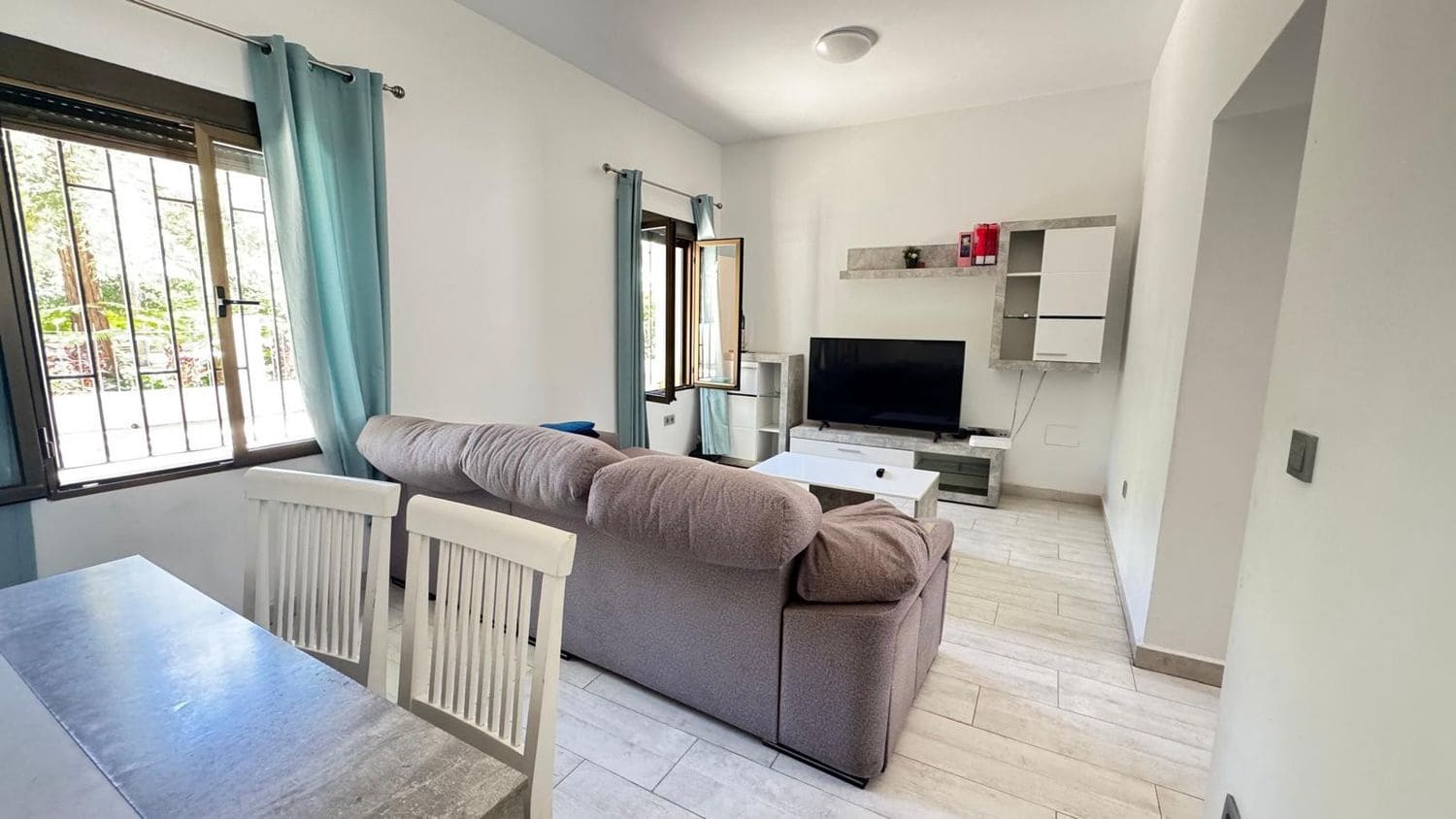 4 chambre Appartement à vendre à Algeciras avec garage - 250 000 € (Ref: 9758362)