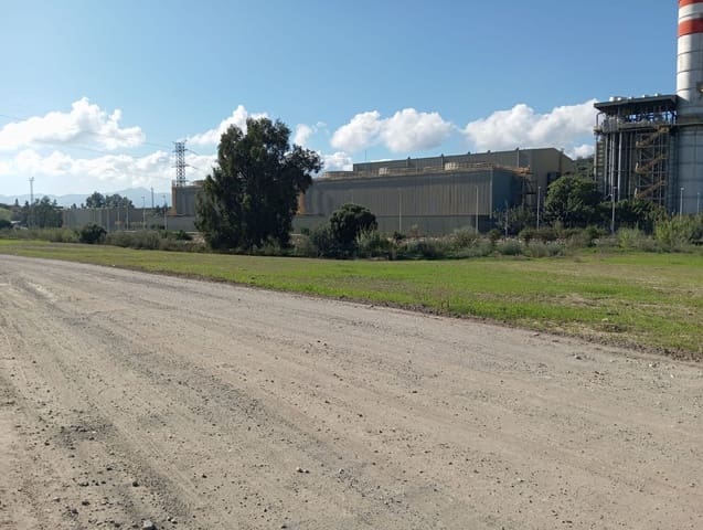 Rakentamaton maa myytävänä paikassa El Mallorquin, Málaga kaupunki - 250 000 € (Ref: 9758364)