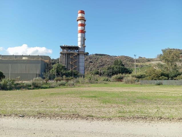 Rakentamaton maa myytävänä paikassa El Mallorquin, Málaga kaupunki - 250 000 € (Ref: 9758364)