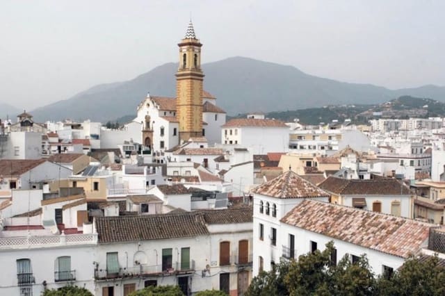 Terre non Aménagée à vendre à Centro, Estepona - 1 100 000 € (Ref: 9763466)