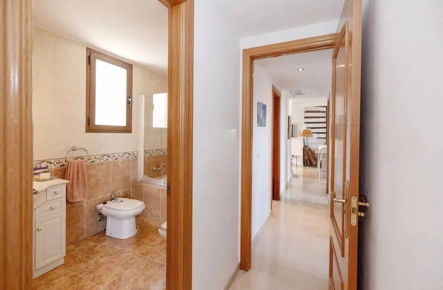 4 makuuhuone Huoneisto vuokrattavana paikassa Torrequebrada mukana uima-altaan 
autotalli - 2 500 € (Ref: 9763467)