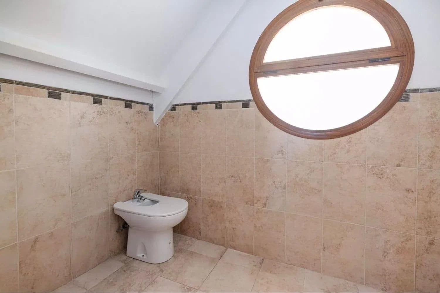 4 makuuhuone Huoneisto vuokrattavana paikassa Torrequebrada mukana uima-altaan 
autotalli - 2 500 € (Ref: 9763467)