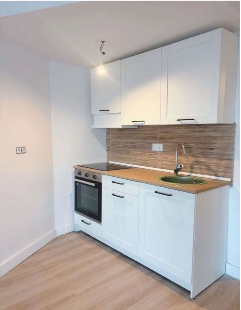 Apartment for sale in Torremolinos with pool garage - € 185,000 (Ref: 9763469)