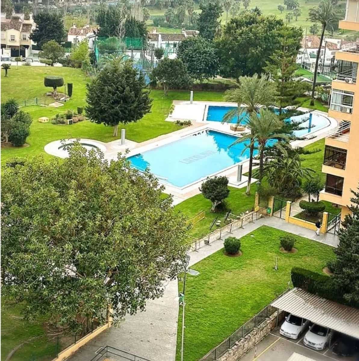 Apartment for sale in Torremolinos with pool garage - € 185,000 (Ref: 9763469)