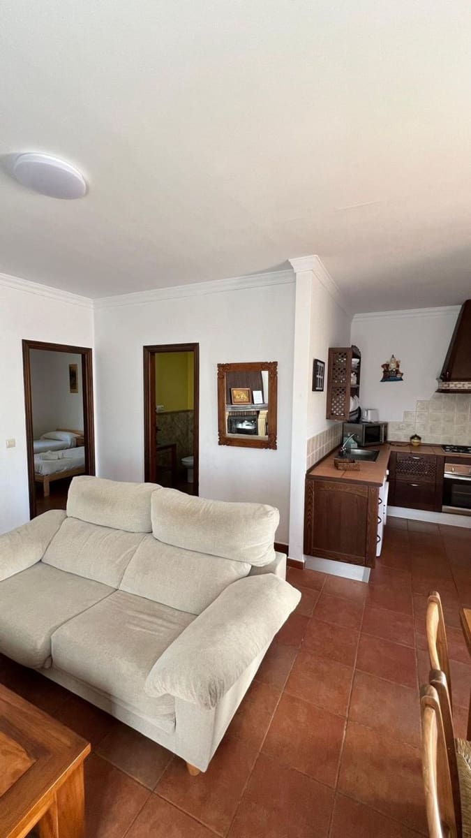 4 bedroom Villa for sale in Carratraca with pool garage - € 350,000 (Ref: 9763470)