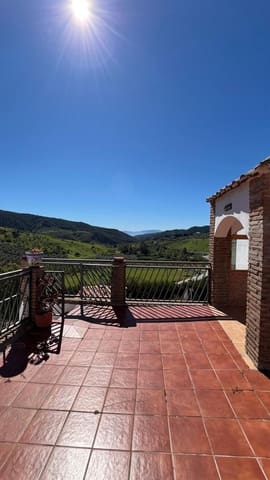 4 soverom Villa til salgs i Carratraca med svømmebasseng garasje - € 350 000 (Ref: 9763470)