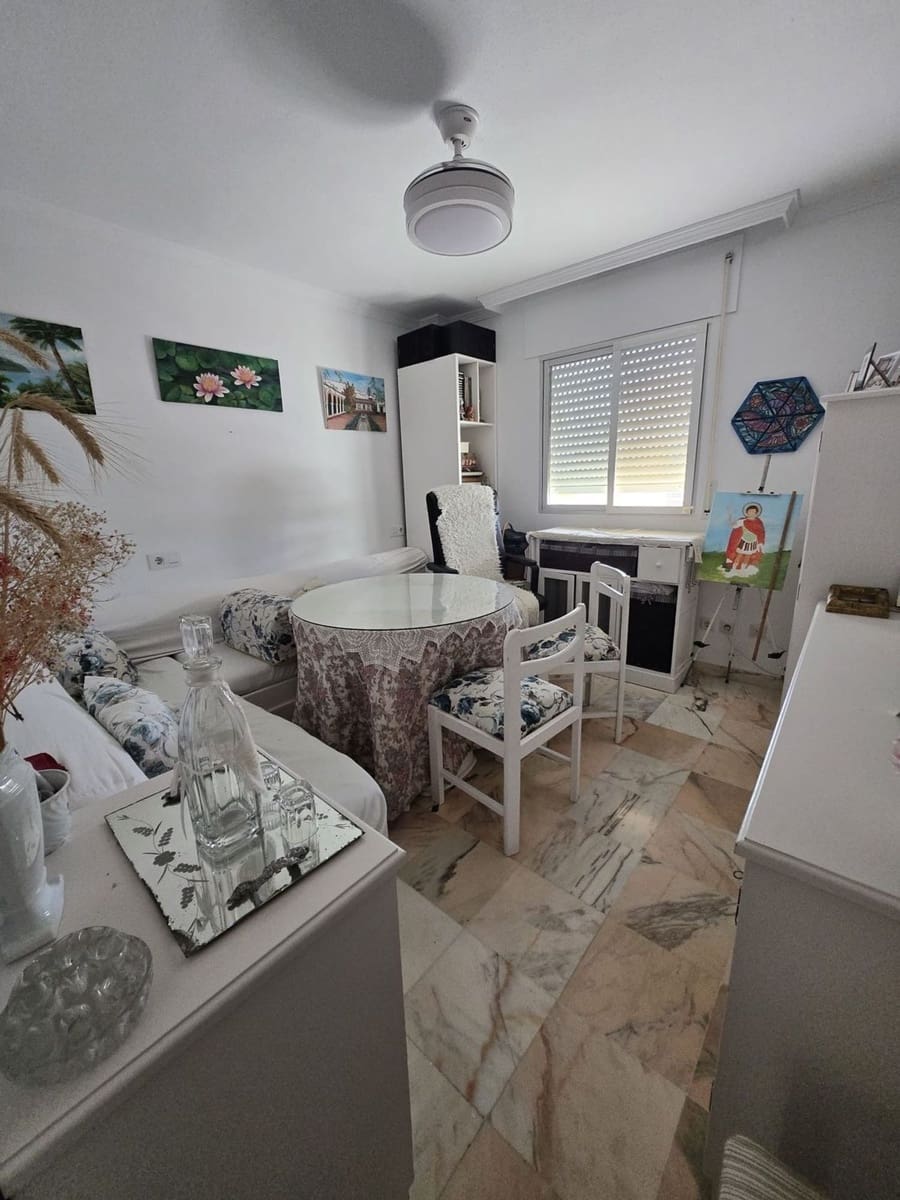 2 bedroom Apartment for rent in Rincon de la Victoria with pool garage - € 1,150 (Ref: 9772732)