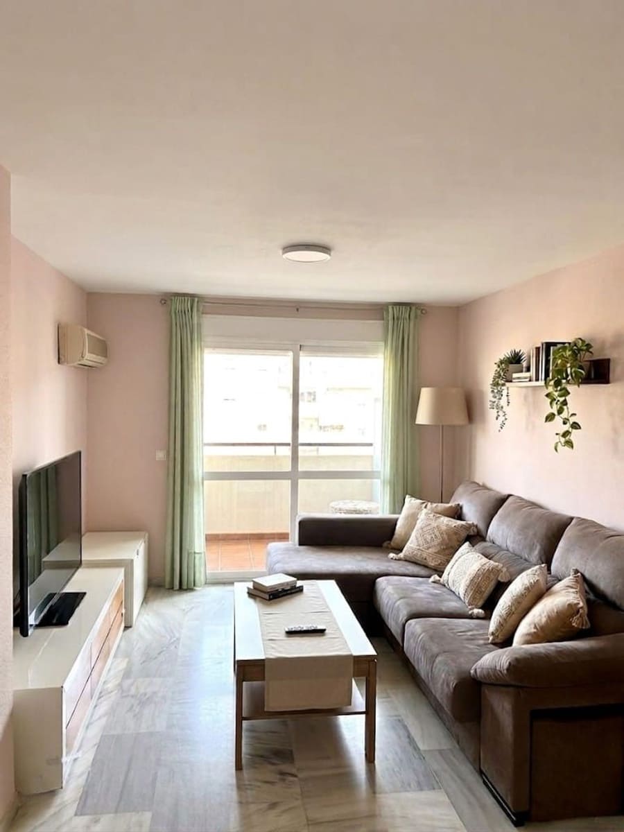 3 soverom Leilighet til salgs i Malaga by med svømmebasseng garasje - € 515 000 (Ref: 9777674)