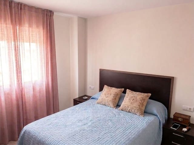 3 soverom Leilighet til salgs i El Romeral, Málaga by med svømmebasseng garasje - € 515 000 (Ref: 9777674)