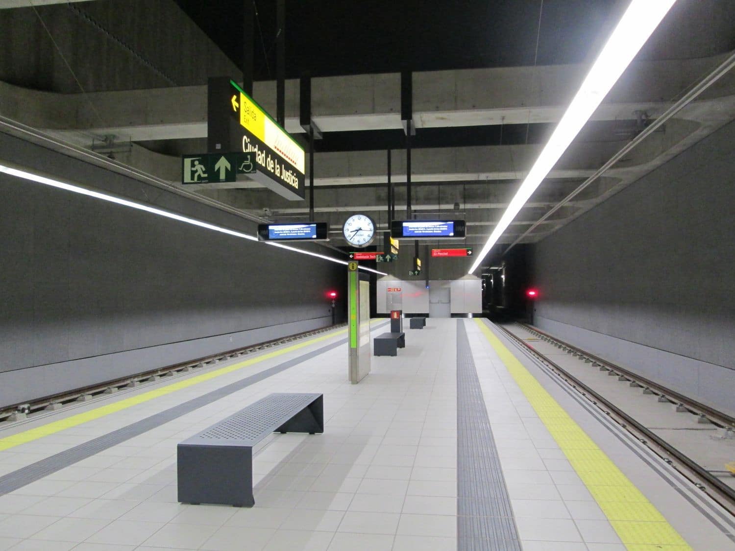 3 soverom Leilighet til salgs i Malaga by med svømmebasseng garasje - € 515 000 (Ref: 9777674)