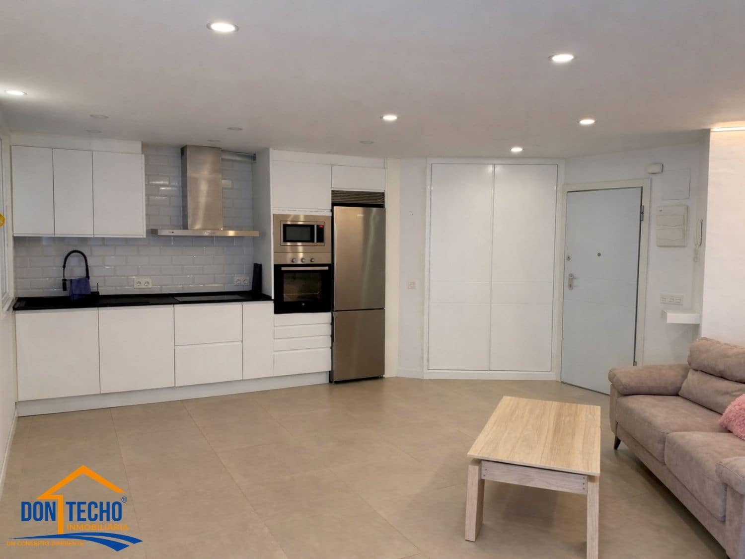 1 sovrum Lägenhet att hyra i Malaga stad med garage - 1 200 € (Ref: 9777675)