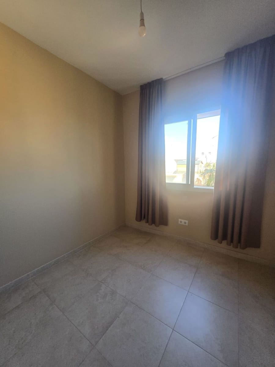 3 sypialnia Dom do wynajęcia w Benajarafe z garażem - 2 250 € (Ref: 9780006)