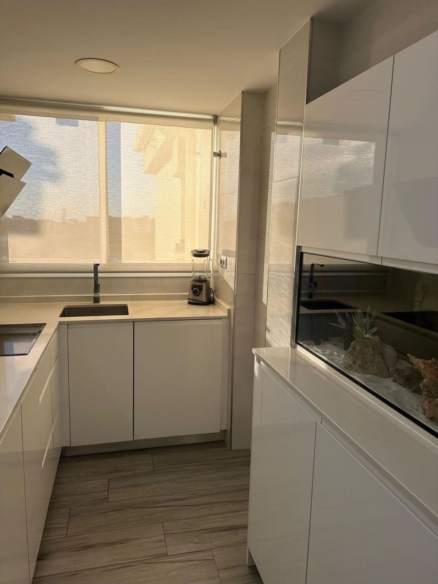 2 soveværelse Lejlighed til leje i Rincon de la Victoria med swimmingpool garage - € 1.400 (Ref: 9784955)